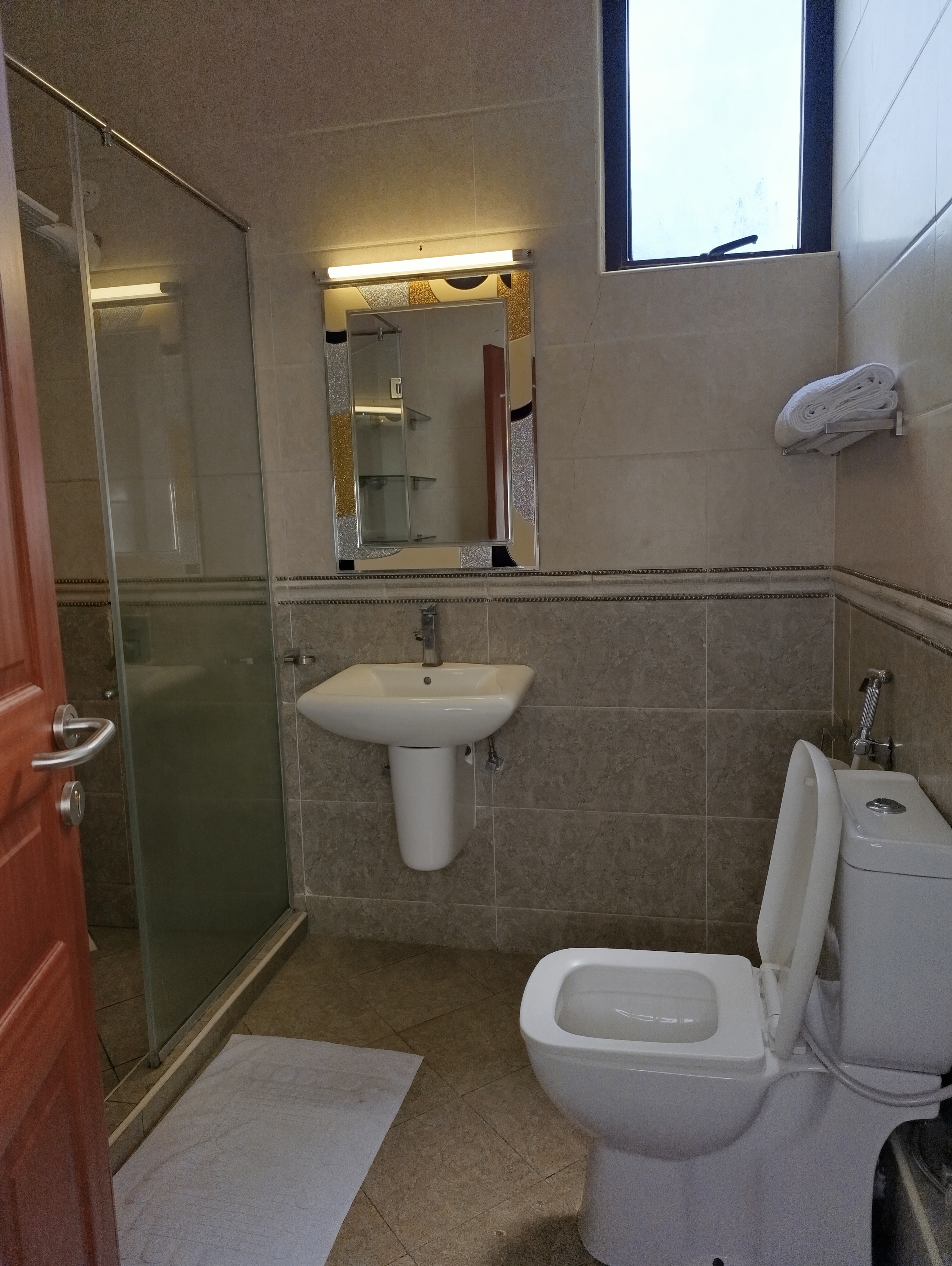 Kindaruma Road Residence Furnished Apartments — photo 6